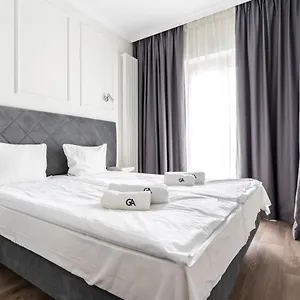 https://cozy-and-charming-apartment-mennica-residense.warsawhotelspoland.com