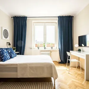https://bright-spacious-apartment_palace-of-culture-view.warsawhotelspoland.com